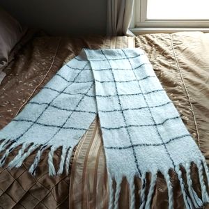 Window pane scarf large